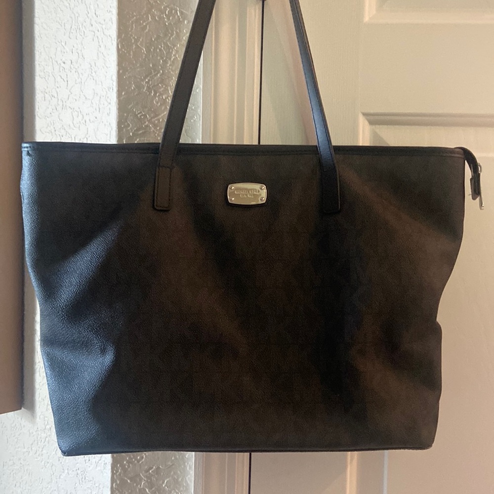 Michael Kors authentic tote.
